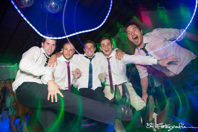 fotografo de bodas la plata, fotoperiodismo de bodas la plata, fotografo de casamientos la plata, fotografia documental de bodas, la plata, argentina, foto de casamientos, fiesta casamiento, fiesta boda, carnaval carioca, buenos aires