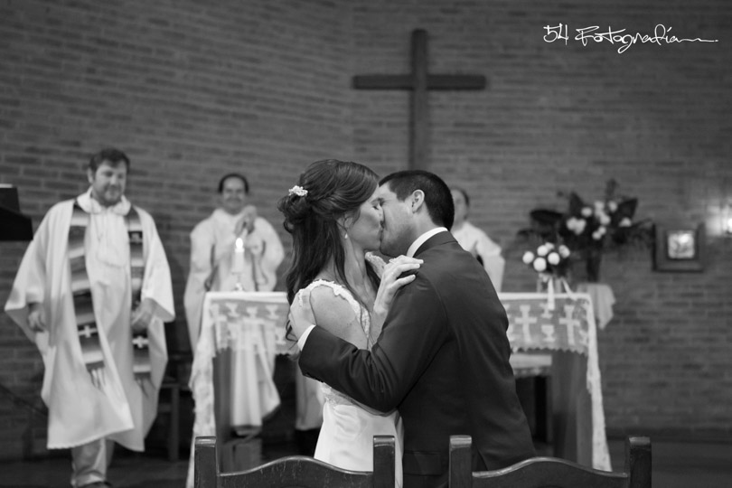 fotografo de bodas buenos aires, fotografo de casamientos, fotografia de bodas buenos aires, fotografo de casamientos buenos aires, fotoperiodismo de bodas argentina, foto de bodas, foto de casamientos, ceremonia iglesia, ceremonia religiosa, iglesia fotos casamiento, me caso por iglesia, san isidro, buenos aires
