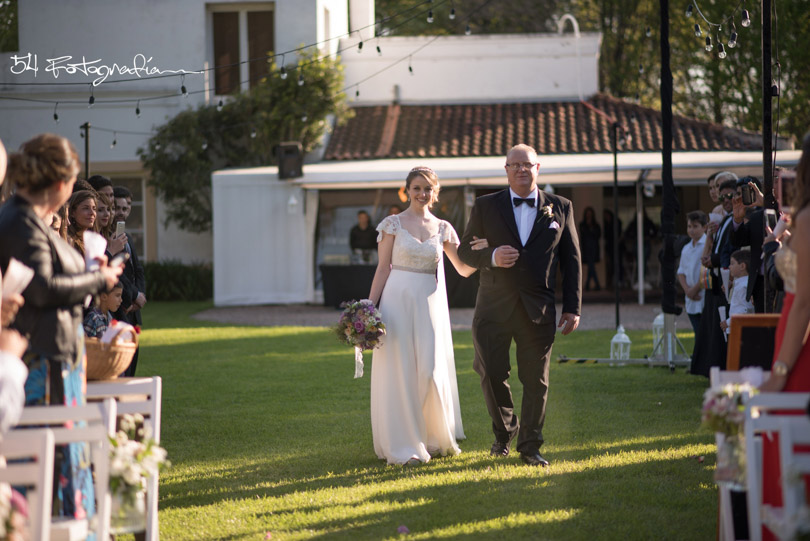 boda al aire libre,fotografo de bodas, fotografo de casamientos, fotografia de bodas buenos aires, fotografo de casamientos buenos aires, fotoperiodismo de bodas, foto de bodas, foto de casamientos, ceremonia exterior, ceremonia casamiento, ceremonia boda, buenos aires