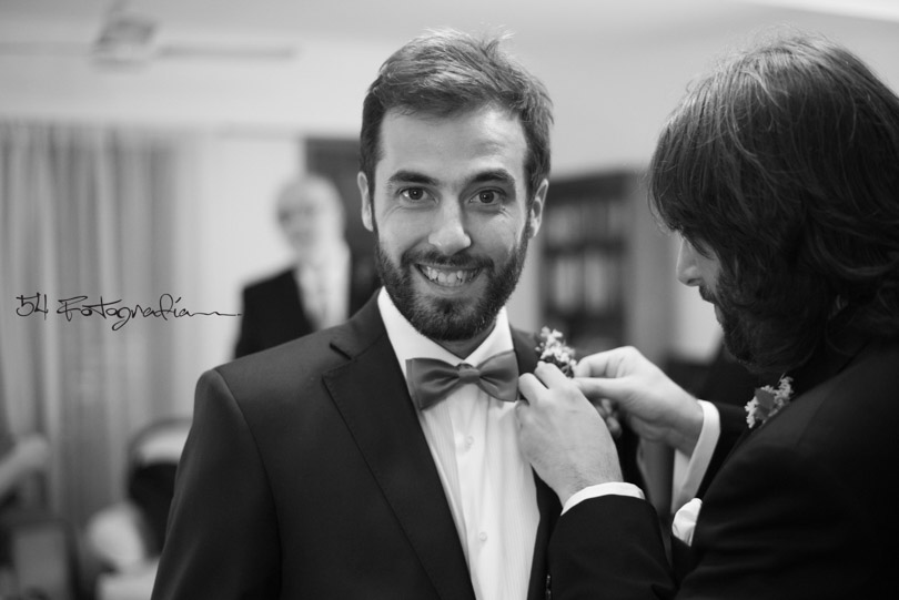 fotografia documental de bodas, fotografo de bodas, fotografo de casamientos, fotografia de bodas buenos aires, fotografo de casamientos buenos aires, fotoperiodismo de bodas, foto de bodas, foto de casamientos, novio, novios, preparacion novio, habitacion novio
