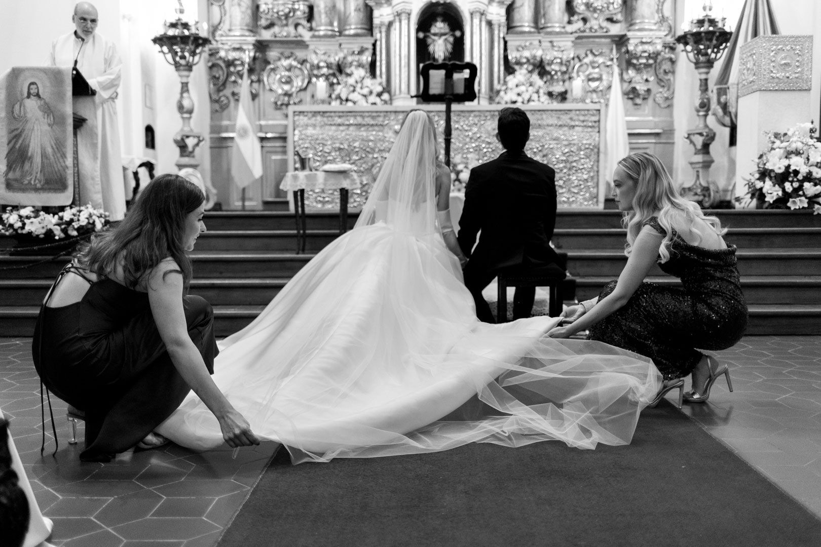 Casamiento iglesia de  Recoleta, Buenos Aires, Argentina, 54 Fotografía. Fotógrafos de bodas.
Wedding Photography, candid, wedding photographer