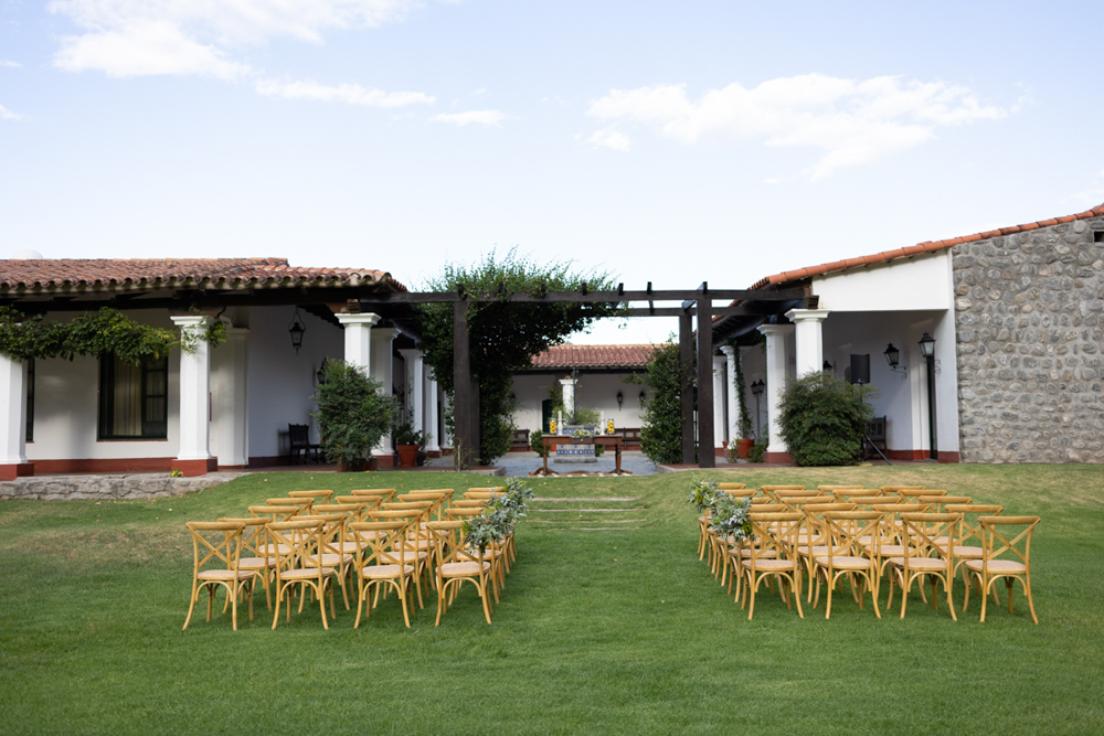 patios de cafayate, destination wedding, salta, argentina, patagonia, matrimonio igualitario, fotografia de bodas, viñedos, wine, vino, bodega