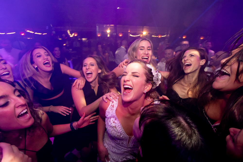 fiesta de casamiento, novios, recien casados, boda de destino, uruguay, argentina, eliana janka, 54 fotografia, fotoperiodismo de bodas, paola schegtel