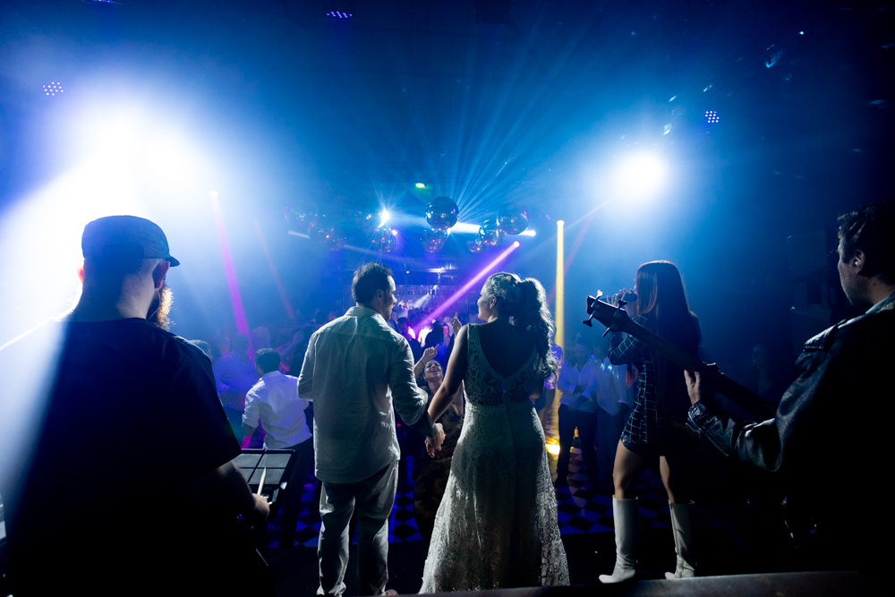 fiesta de casamiento, novios, recien casados, boda de destino, uruguay, argentina, eliana janka, 54 fotografia, fotoperiodismo de bodas, paola schegtel