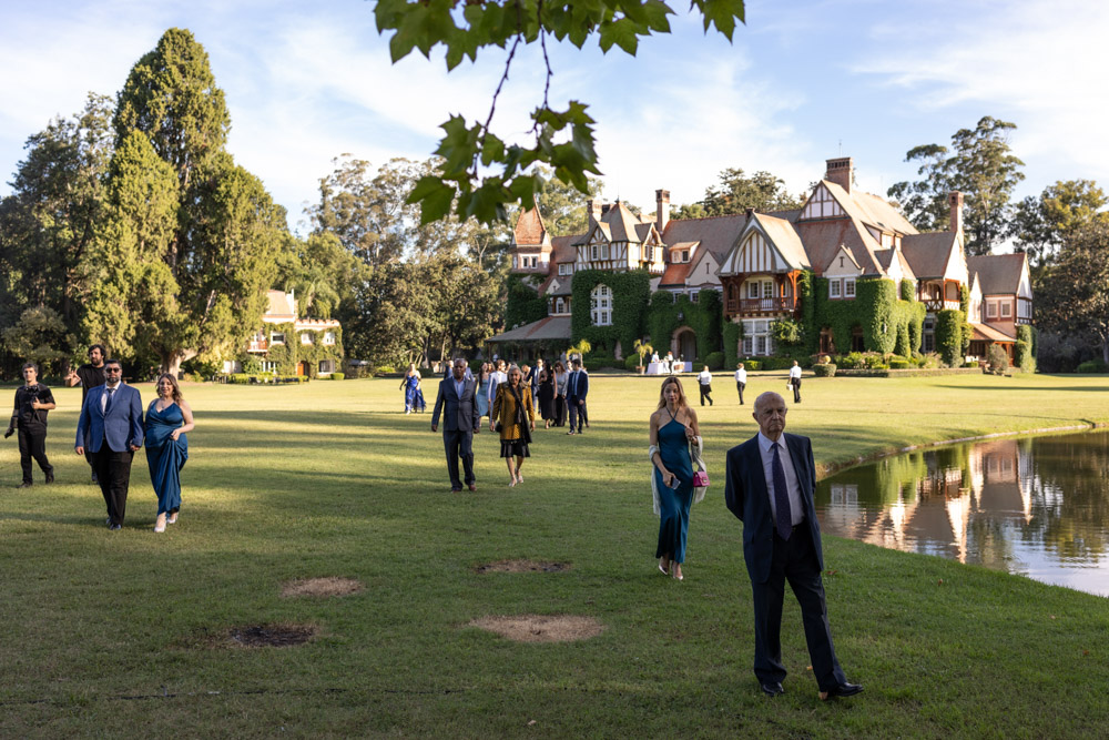 Ceremonia de boda multicultural en Estancia Villa María
