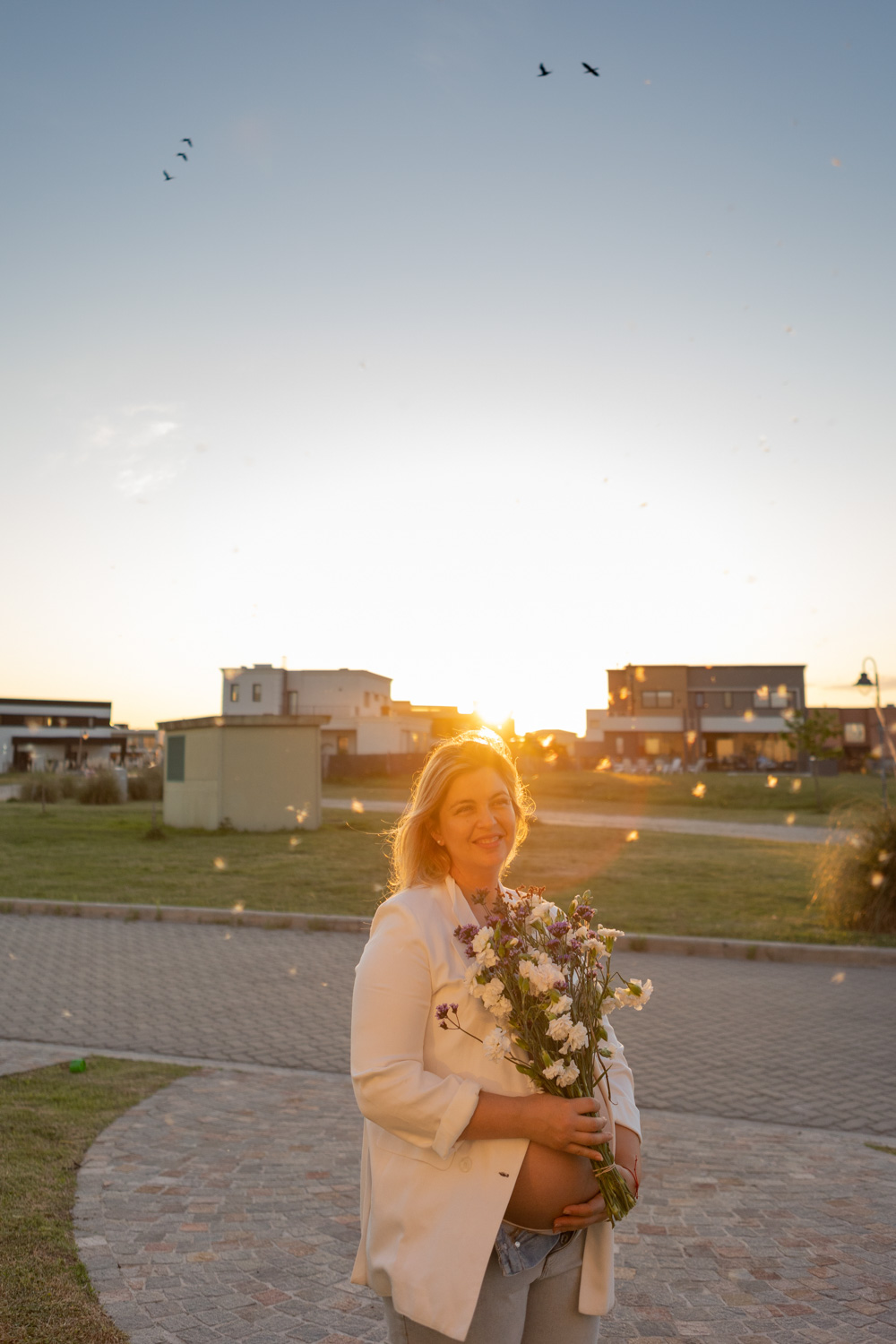 sesion de fotos de familia al atardecer en buenos aires, argentina al atardecer