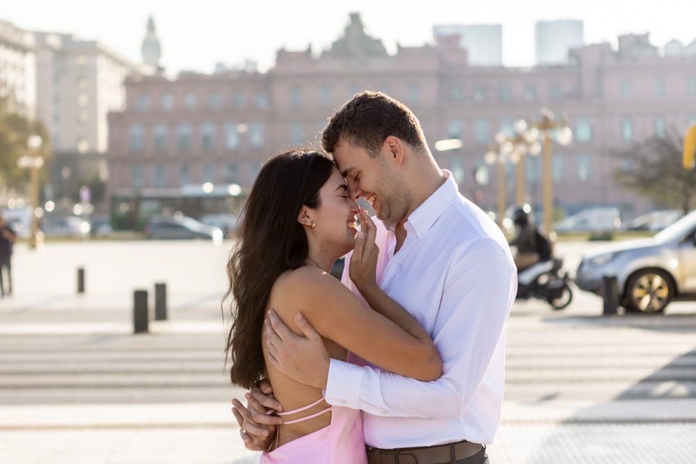 propuesta de matrimonio sorpresa, casa rosada, pareja de brasil, turismo, bodas, fotografia argentina