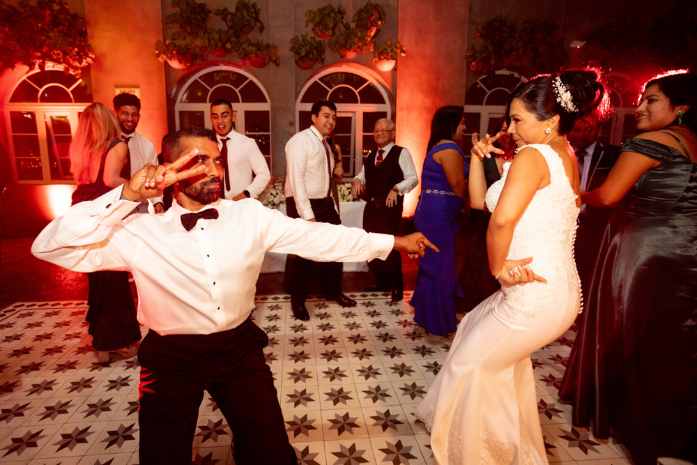 la rosa nautica, boda, casamiento, lima, peru, fotografia de bodas, internacinal, eliana janka, ciudad, fearless photographer, retrato de novios, fiesta, hora loca