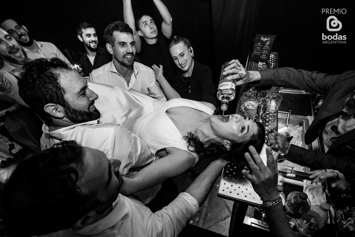 fotografia documental de bodas únicas en blanco y negro