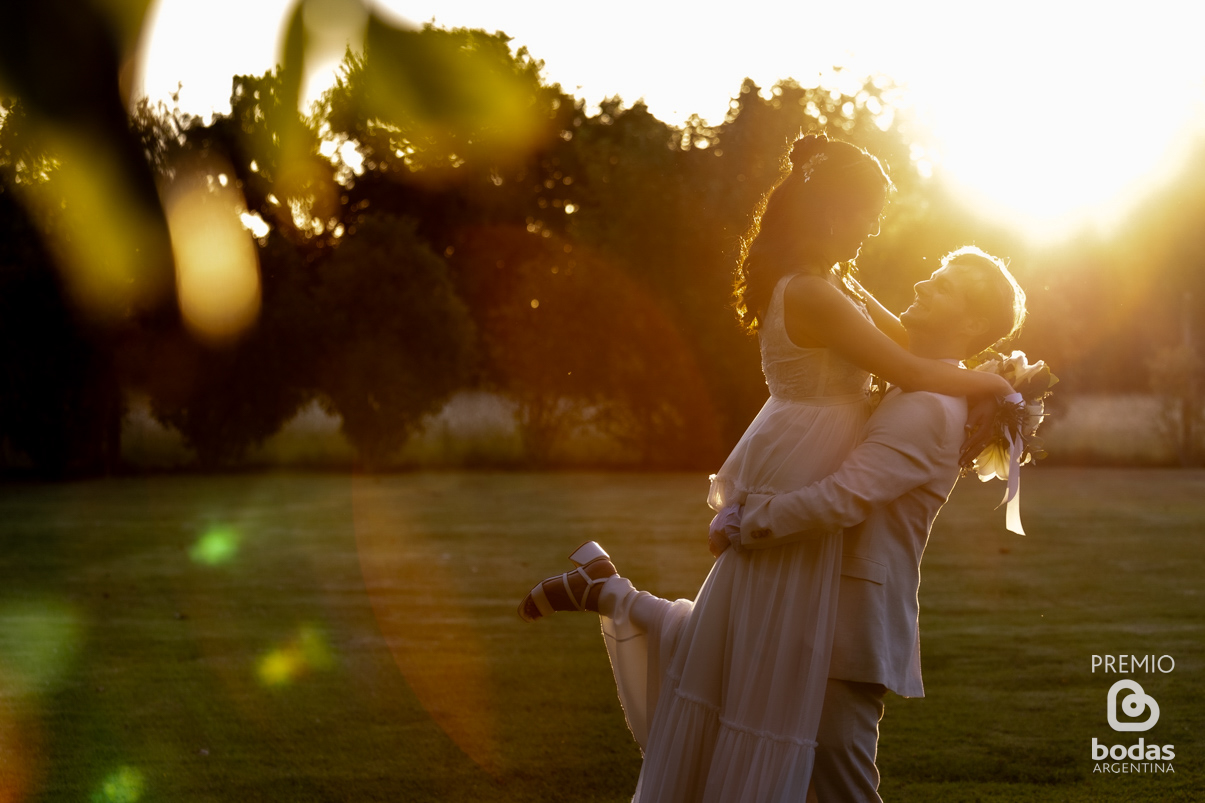 premio award wedding photography fotografa de bodas documental. estacion fátima casamiento al atardecer novios enamorados. Romantic